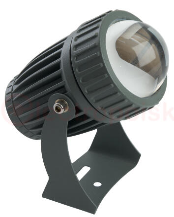 Прожектор светодиодный ДО-8w 2700К IP65